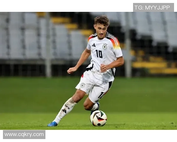 从木匠到绿茵场的传奇旅程德国足球明星的成长故事