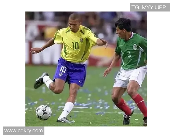 小罗与大罗的足球传奇对决与友谊揭秘足球世界的双子星光辉岁月 小罗与大罗的足球传奇对决与友谊揭秘足球世界的双子星光辉岁月