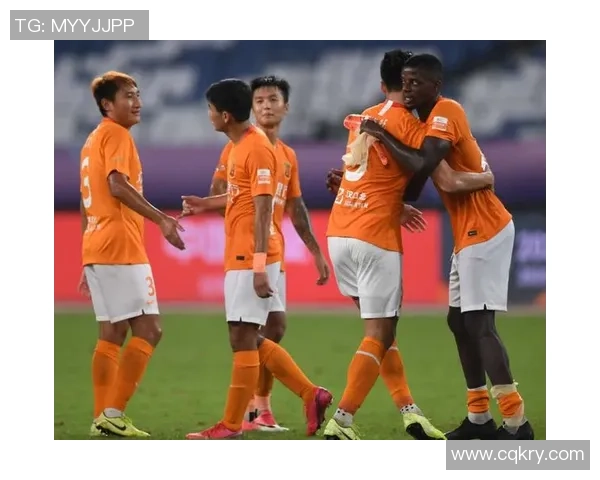 聚焦足球：武汉足球队的配合话题